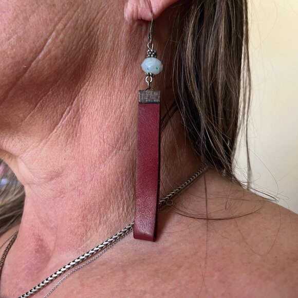 earrings - Picture 3 of 4